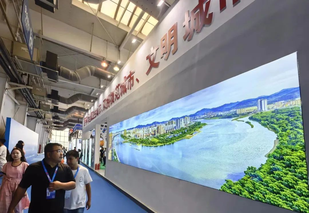 鎶㈠厛鎺㈢濂ョ壒鑾辨柉,鎶㈠厛鎺㈠崠鍦哄畬鏁寸増