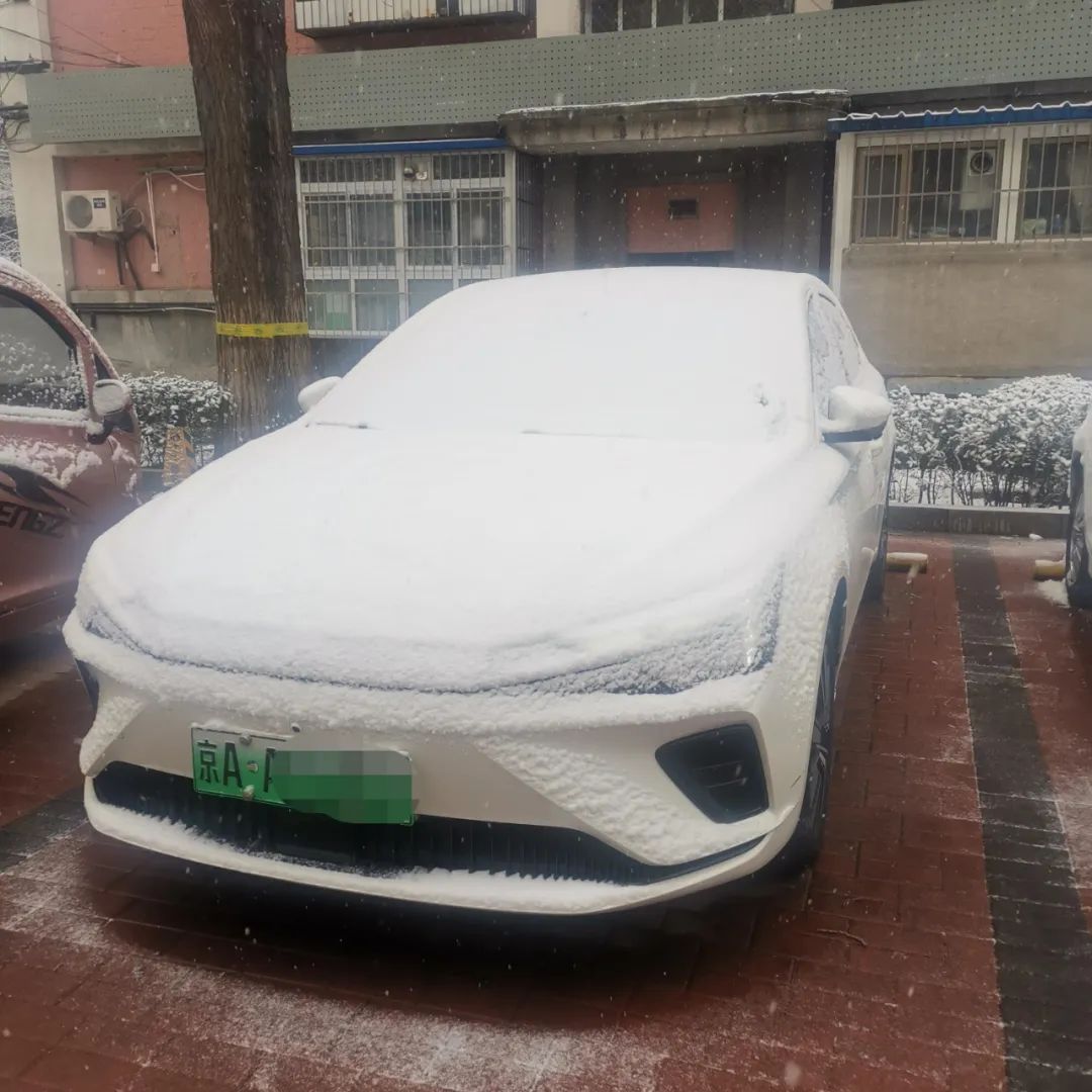 飞凡汽车er6带绿牌,飞凡汽车er6对比测试