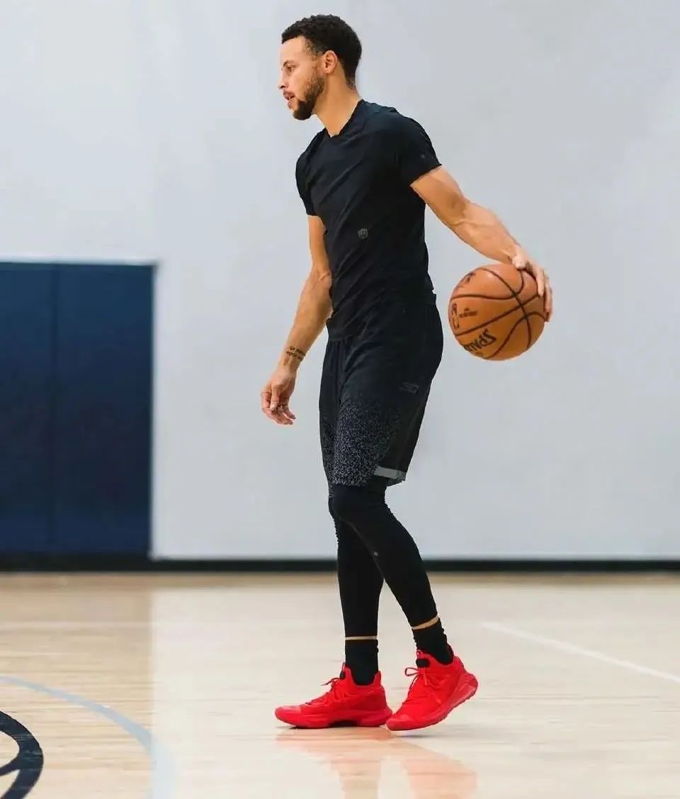 库里最新球鞋,库里最新上脚球鞋