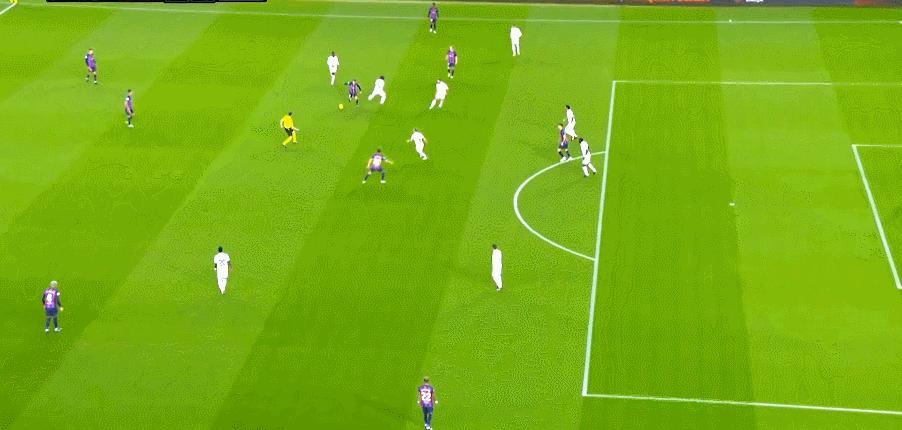 西班牙国家德比皇马vs巴萨0-5,内战外行外战内行