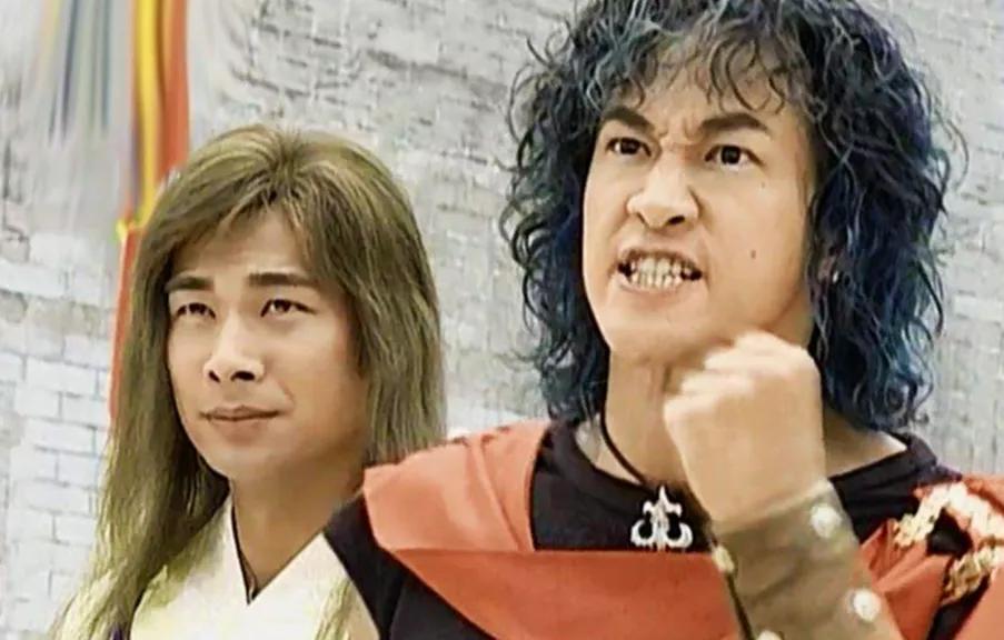 花200块钱烫的头,花二百块钱烫头