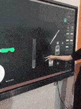 隔壁的单亲妈妈来我家借跑步机,但是为什么她还穿高跟鞋?: