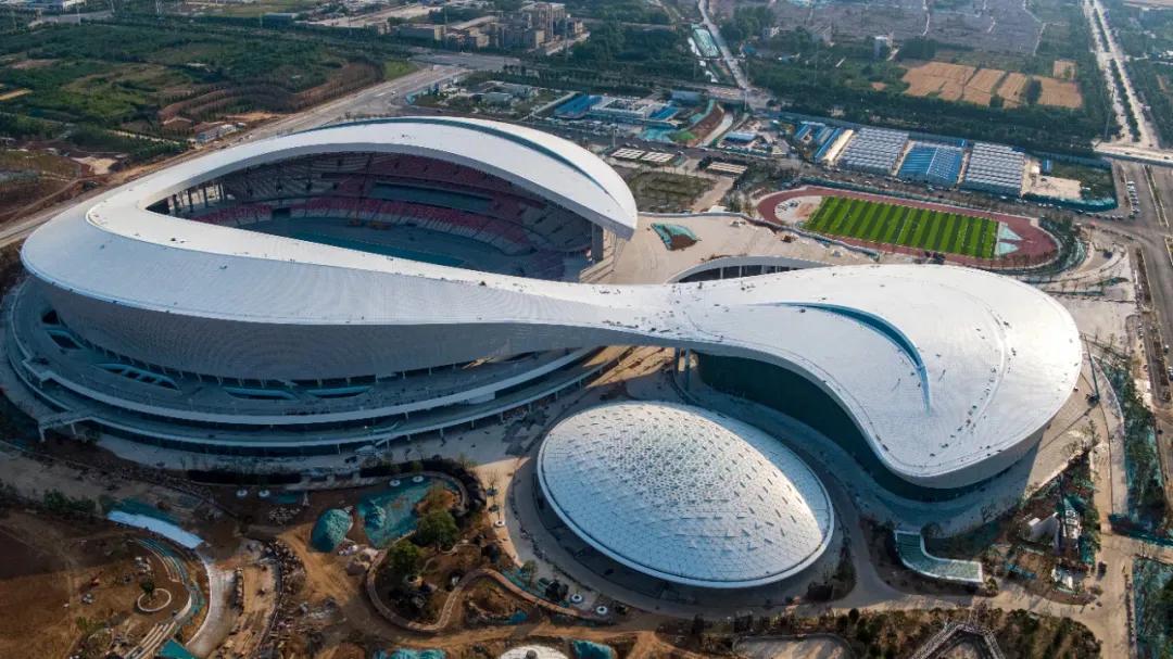 洛阳三院概况,洛阳奥体三层几排