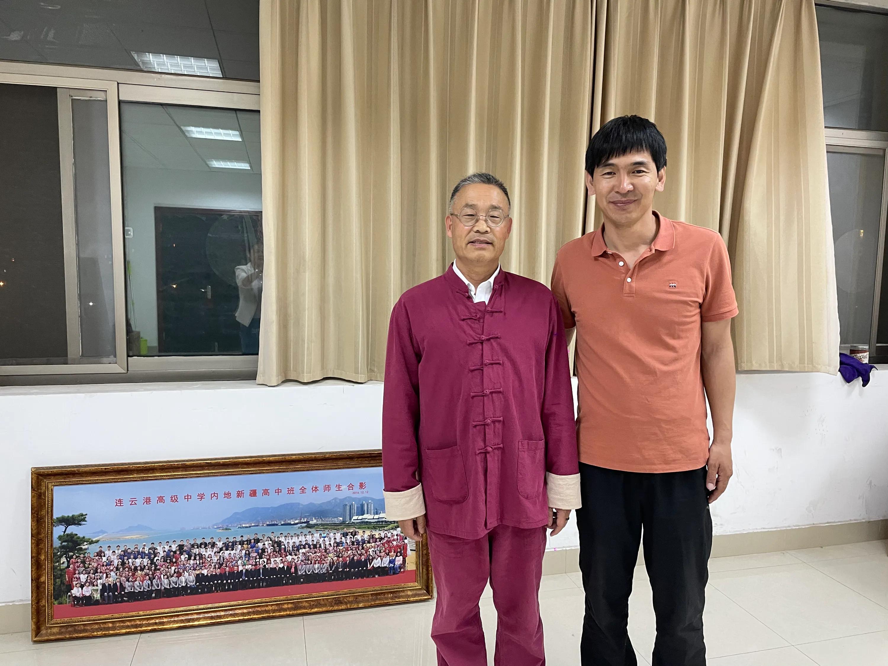 新学年第二学期No.243高三学生入校园心得体会布置完