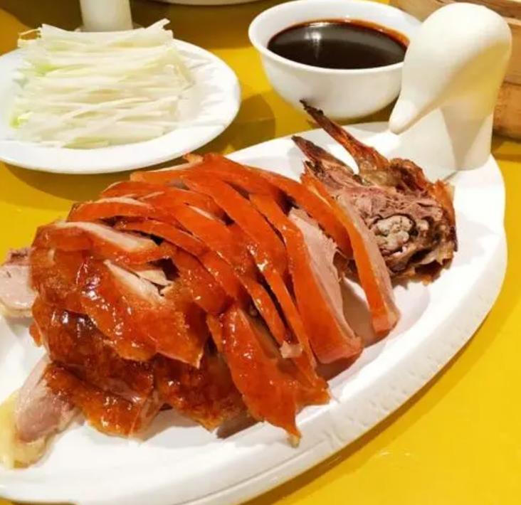 全聚德现在还收服务费吗,全聚德走下神坛