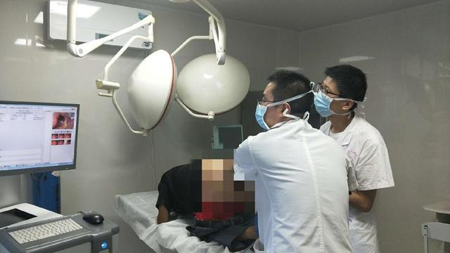 做肠镜尴尬怎么办,男医生给女病人做肠镜合适吗