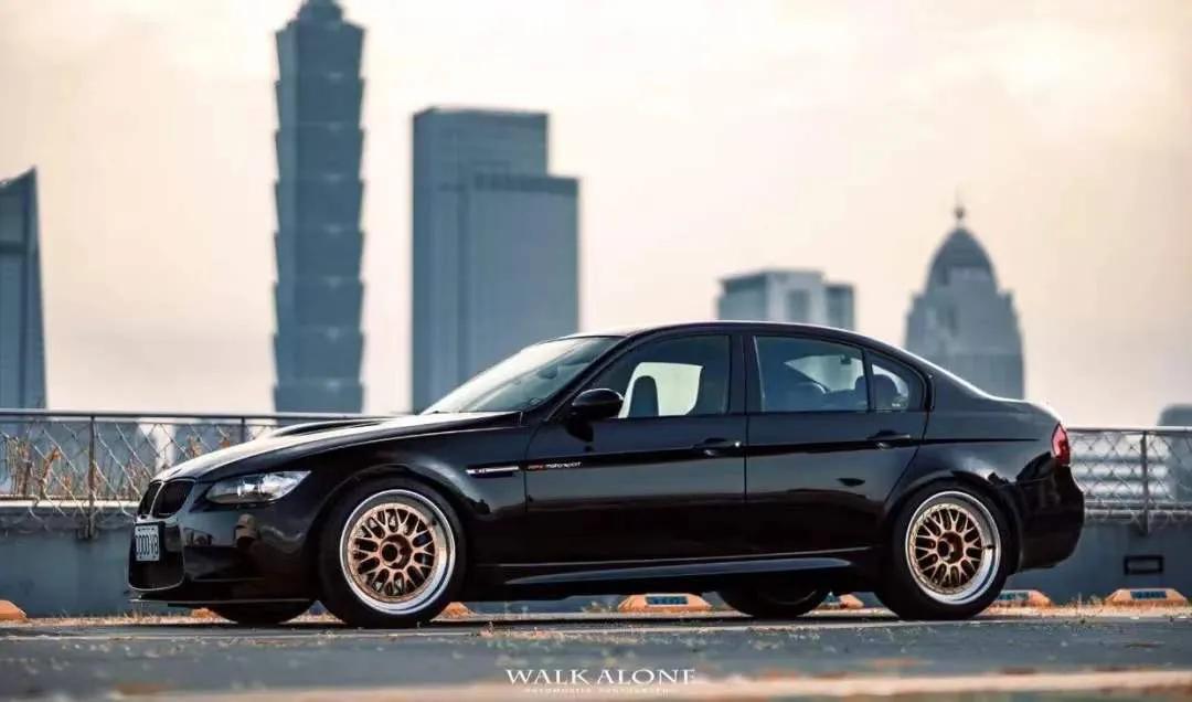 宝马e90m3四门,宝马e90m3区别