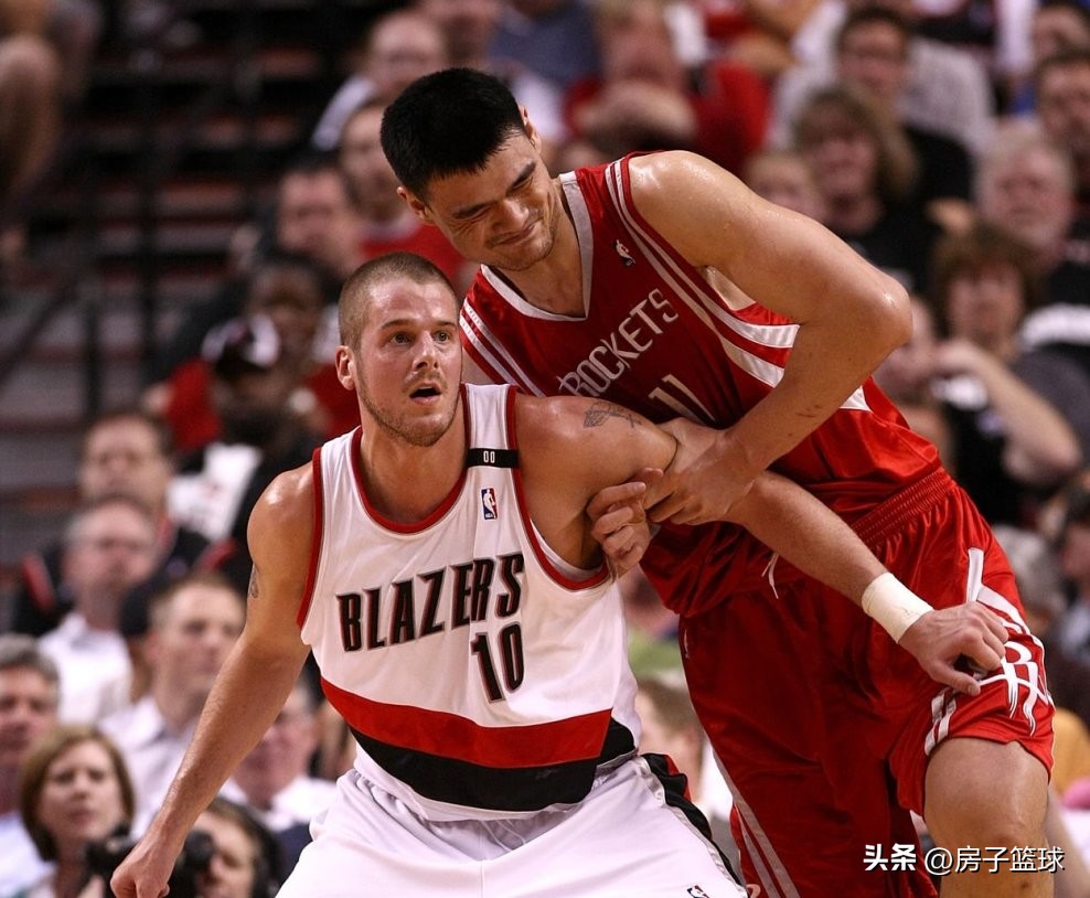 阿根廷男篮黄金一代退役了吗,姚明巴蒂尔退役球衣