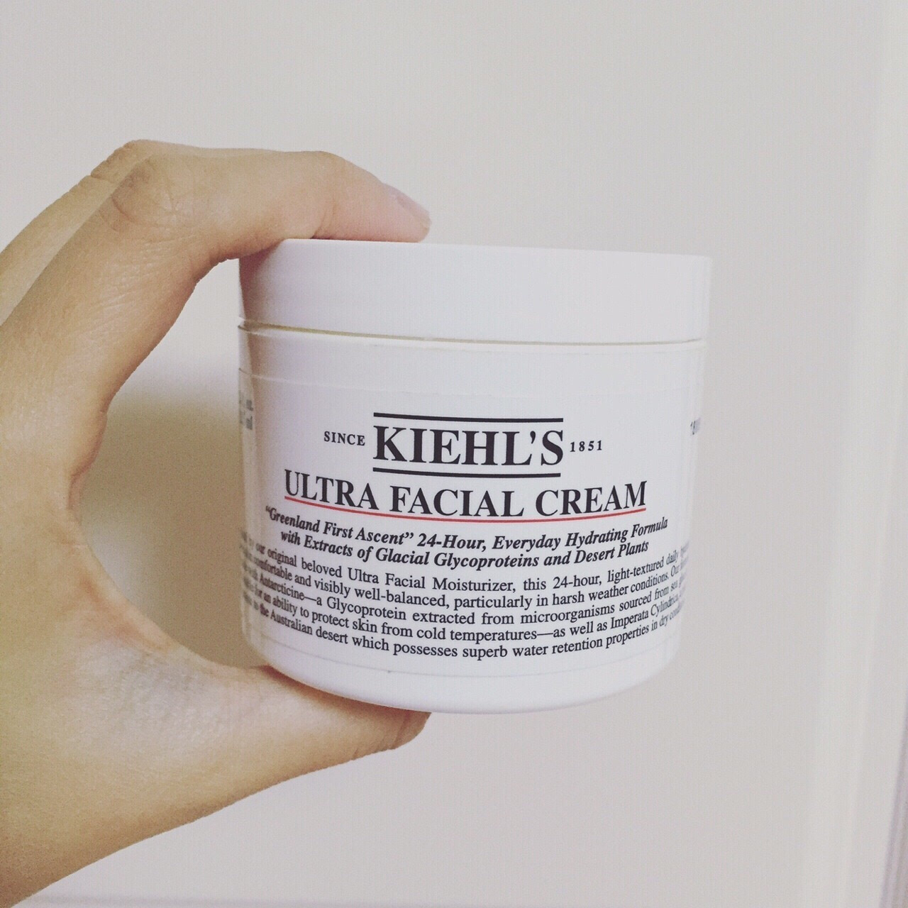 滋润补水保湿面霜测评推荐:能激活天然胶原蛋白,令肌肤柔嫩润泽