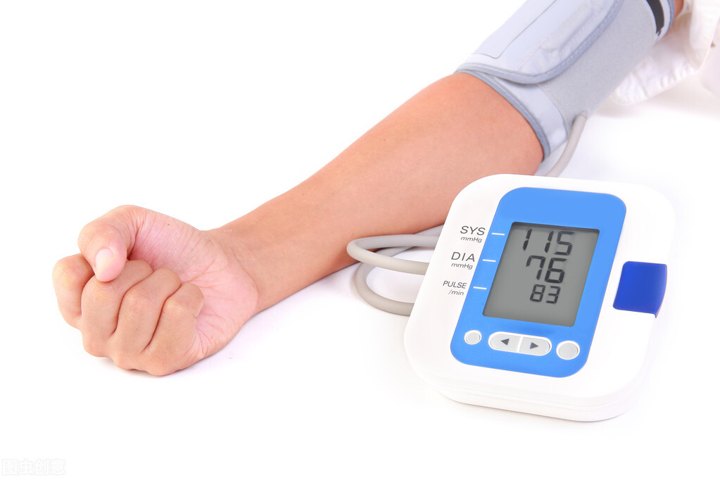 苹果手机如何测量血压,手机也能测血压方便又实用