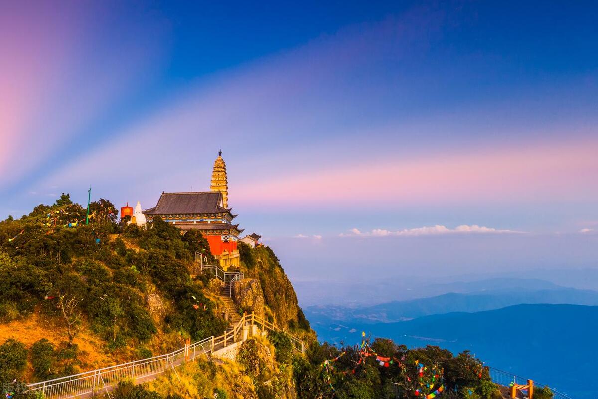 云南十五日游攻略自由行,背包旅行之云南彩云之南