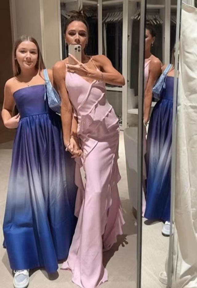 贝克汉姆分享妻子冻龄,贝克汉姆老婆年轻惊艳写真