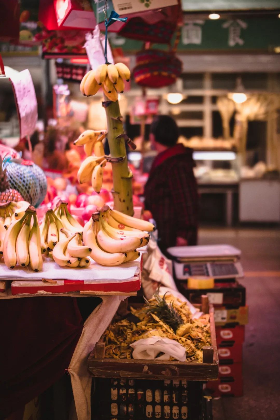 年轻人争相打卡的网红店,隐藏在菜市场中的网红店