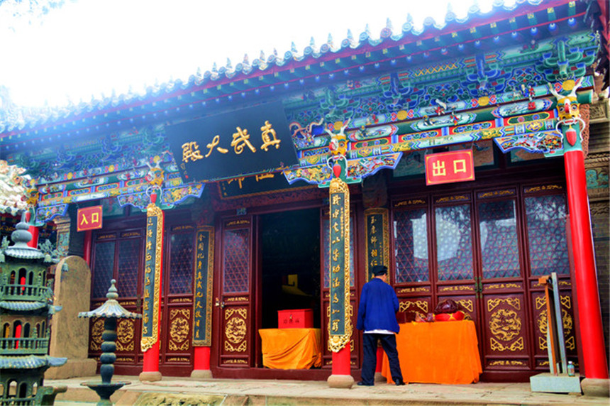 毛主席想参观佳县白云庙，李银桥强烈反对：“迷信”有啥好看的？