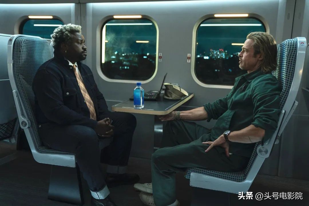 基努里维斯和布拉德皮特同框,模仿基努里维斯战术