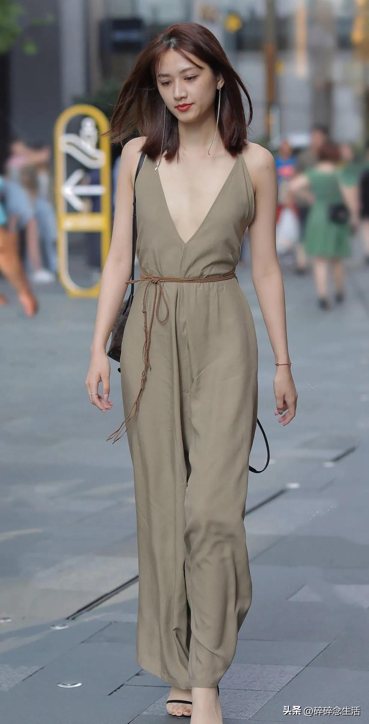 都说平胸不好，其实也不尽然，看这位不就很好