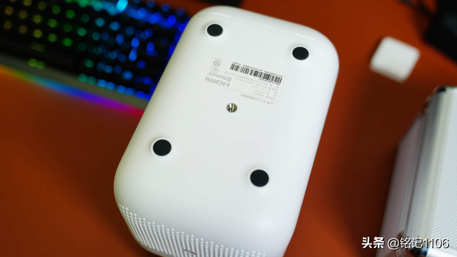 小明q1pro投影仪和米家投影仪,小明q1pro和极米newz6x投影仪哪个好