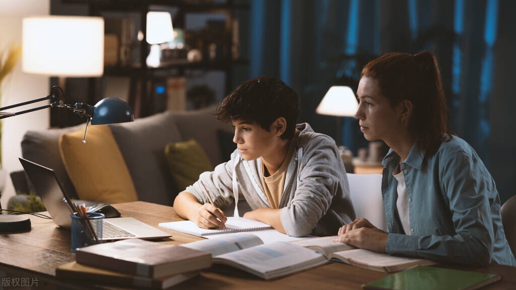 直播带货只是昙花一现，中国真正的赚钱机会出现，比房地产还暴利