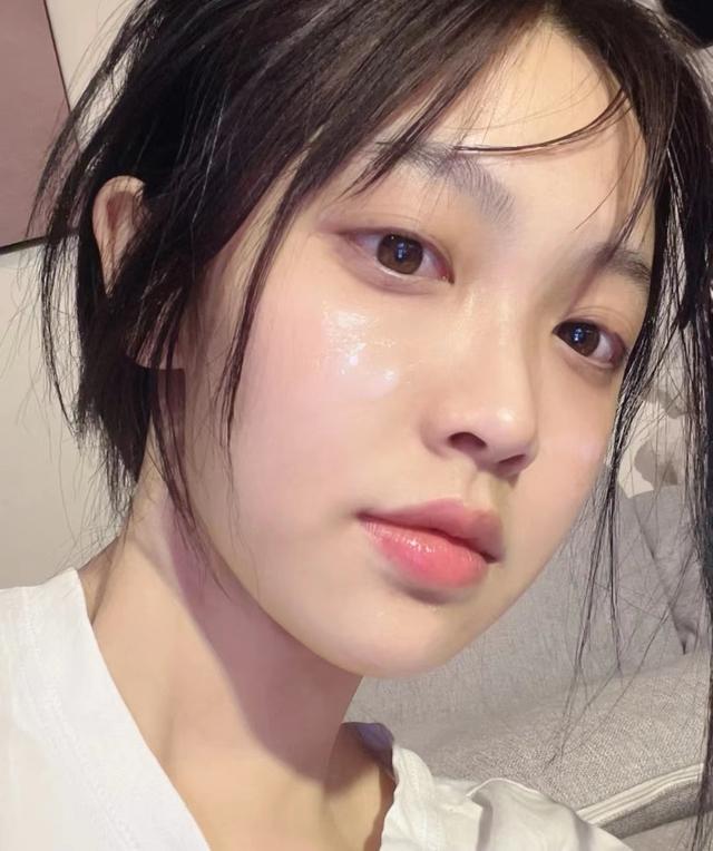 兰蔻持妆粉底液适合干皮还是油皮,干皮怎么擦粉底液持久不卡粉