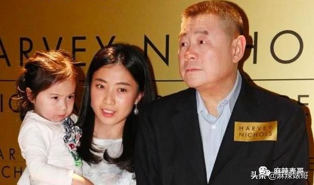 李嘉欣晒住院照评论,李嘉欣急救内情曝光