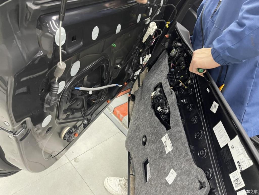 奔驰c43amgcoupe内饰改装,奔驰c43旅行版改装大包围