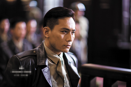 刘烨一夜难眠现状,用酒麻痹自己电视剧