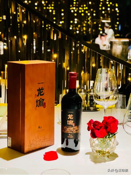 上海年夜饭必备白斩鸡,无鸡不成席白斩鸡