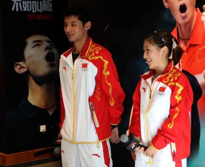 张继科和女友聚餐,张继科和女生约会