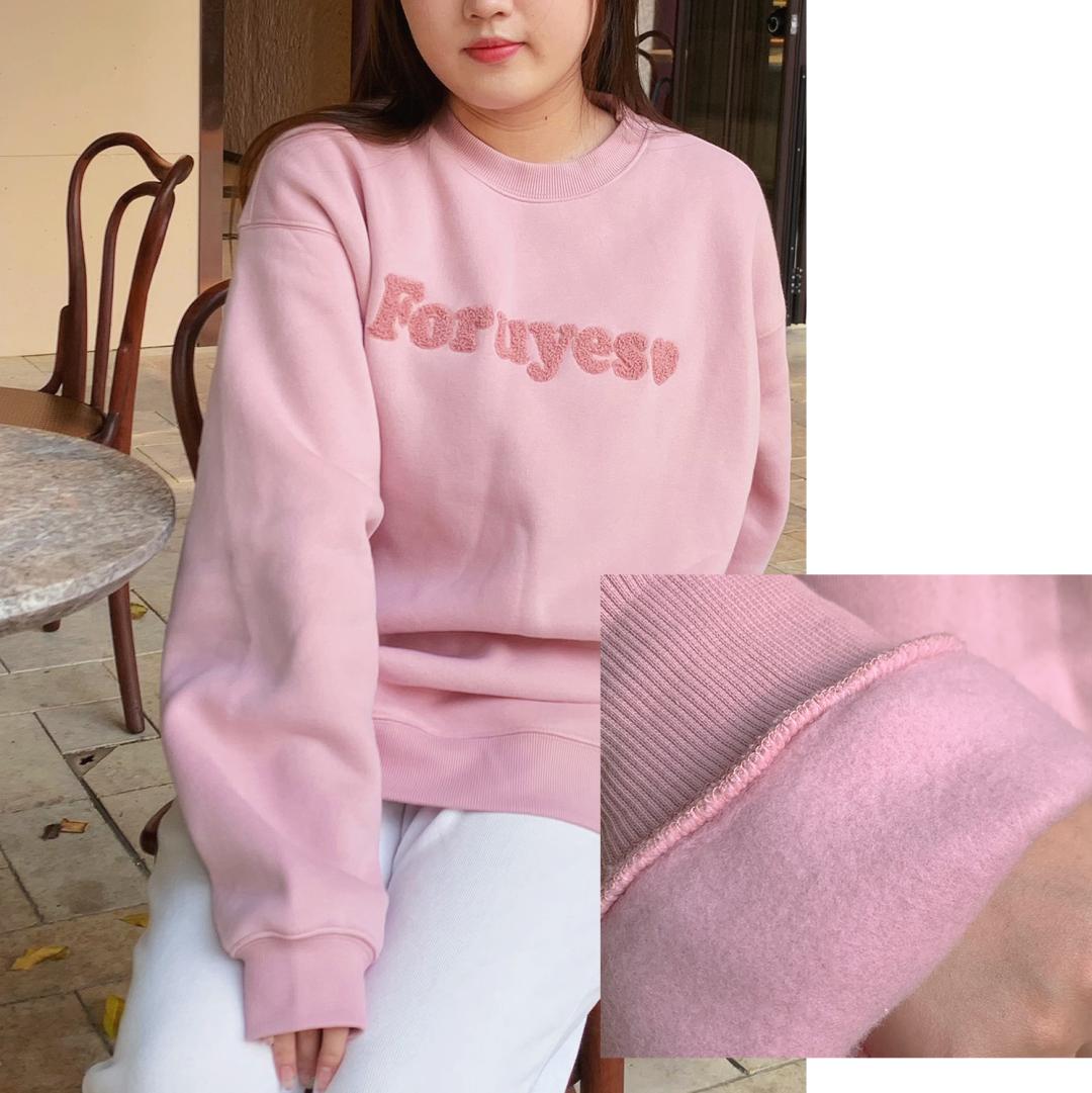 王鹤棣赵露思三亚同框同款,王鹤棣赵露思黑色衣服