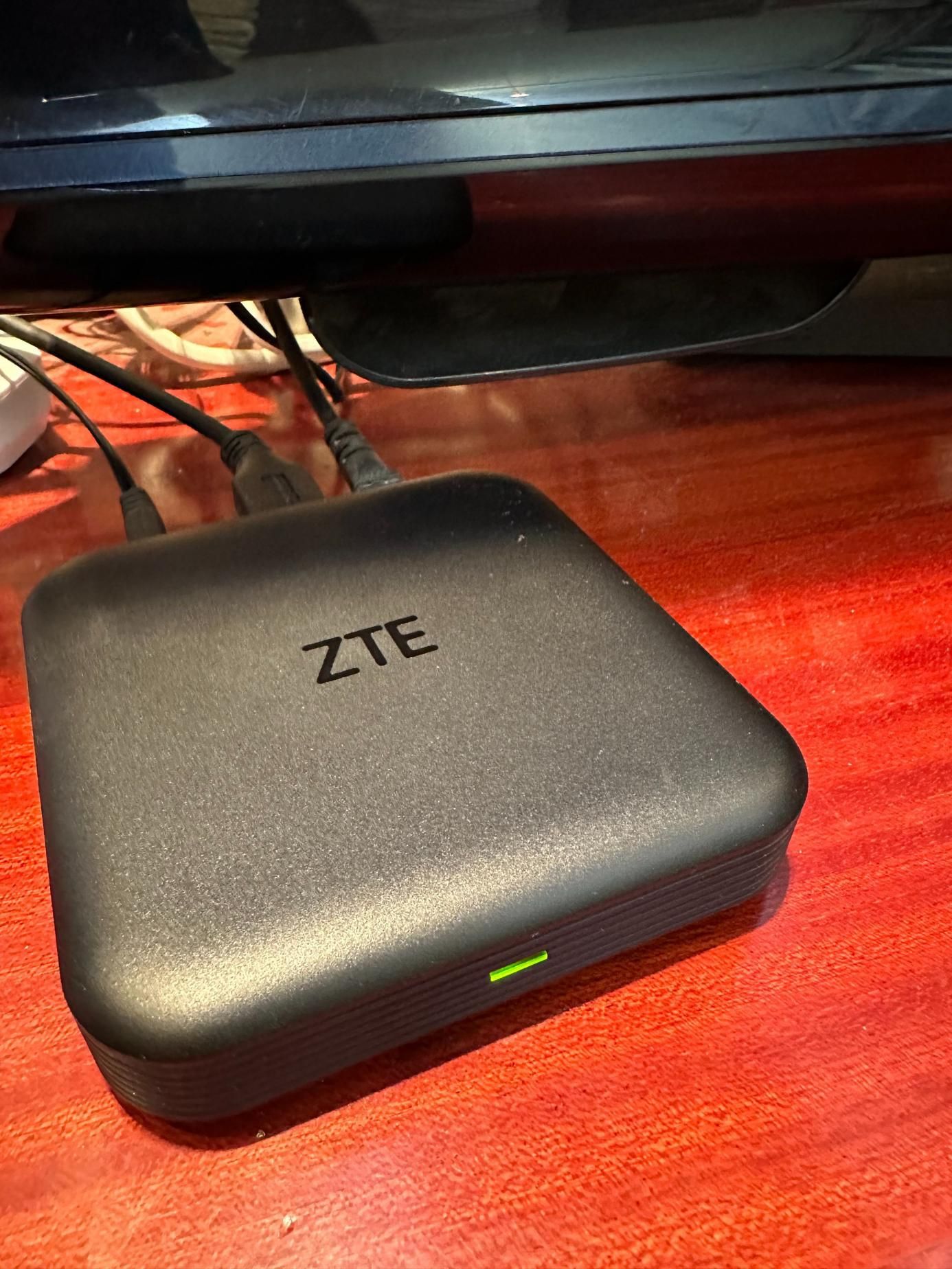 都付过包房费了，找人配唱歌害得花钱？