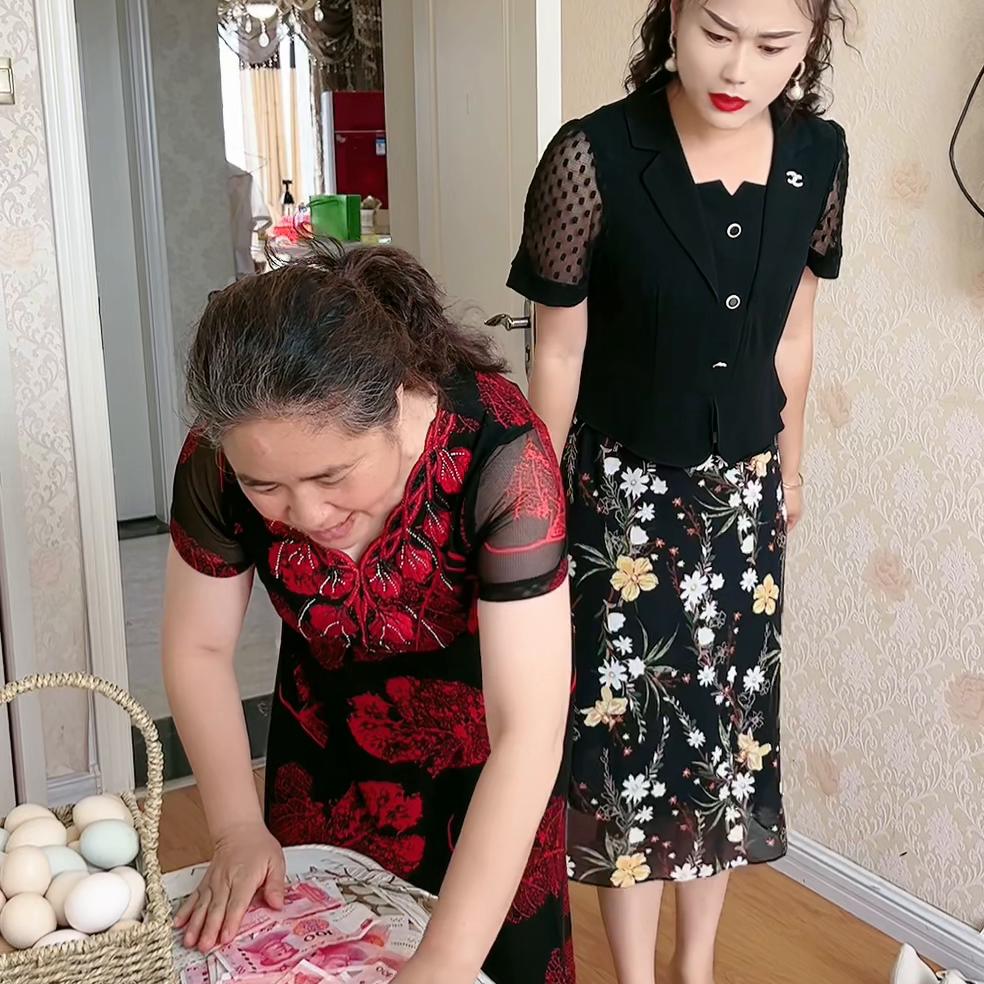 遮小肚腩洋气又百搭,遮小肚腩时髦又显瘦修身