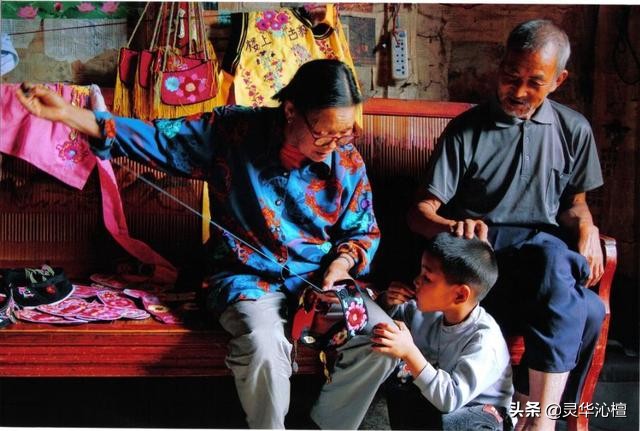 楼上千年古寨,漫步幽悠古寨图片