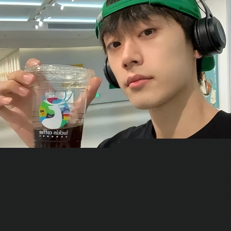 黑白风超帅高级感男头,好看的高级帅气男头