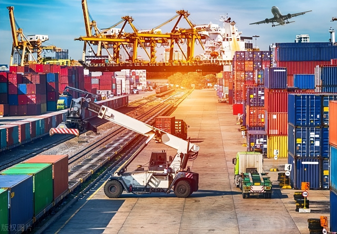 国际快递转运跟集运区别,国际快递转运需要费用多少