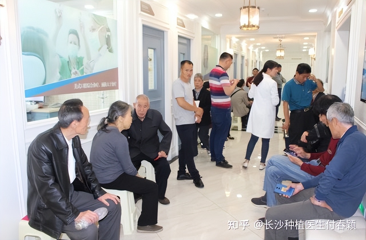 长沙种牙去什么医院种牙最好,长沙种植牙全套价格列表