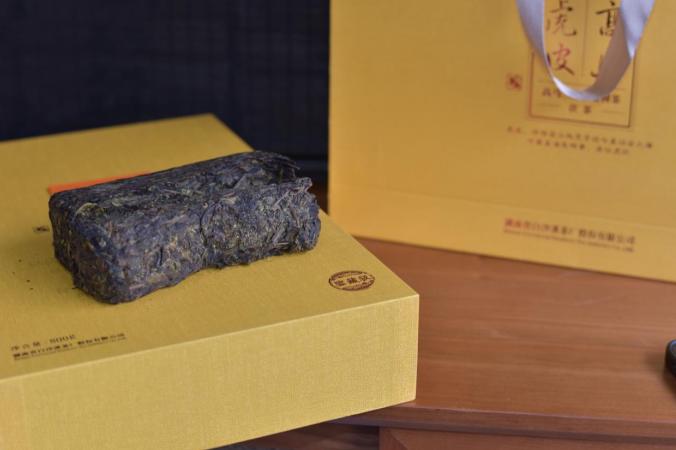 行家鉴定古董视频,白沙溪茯砖茶收藏价值