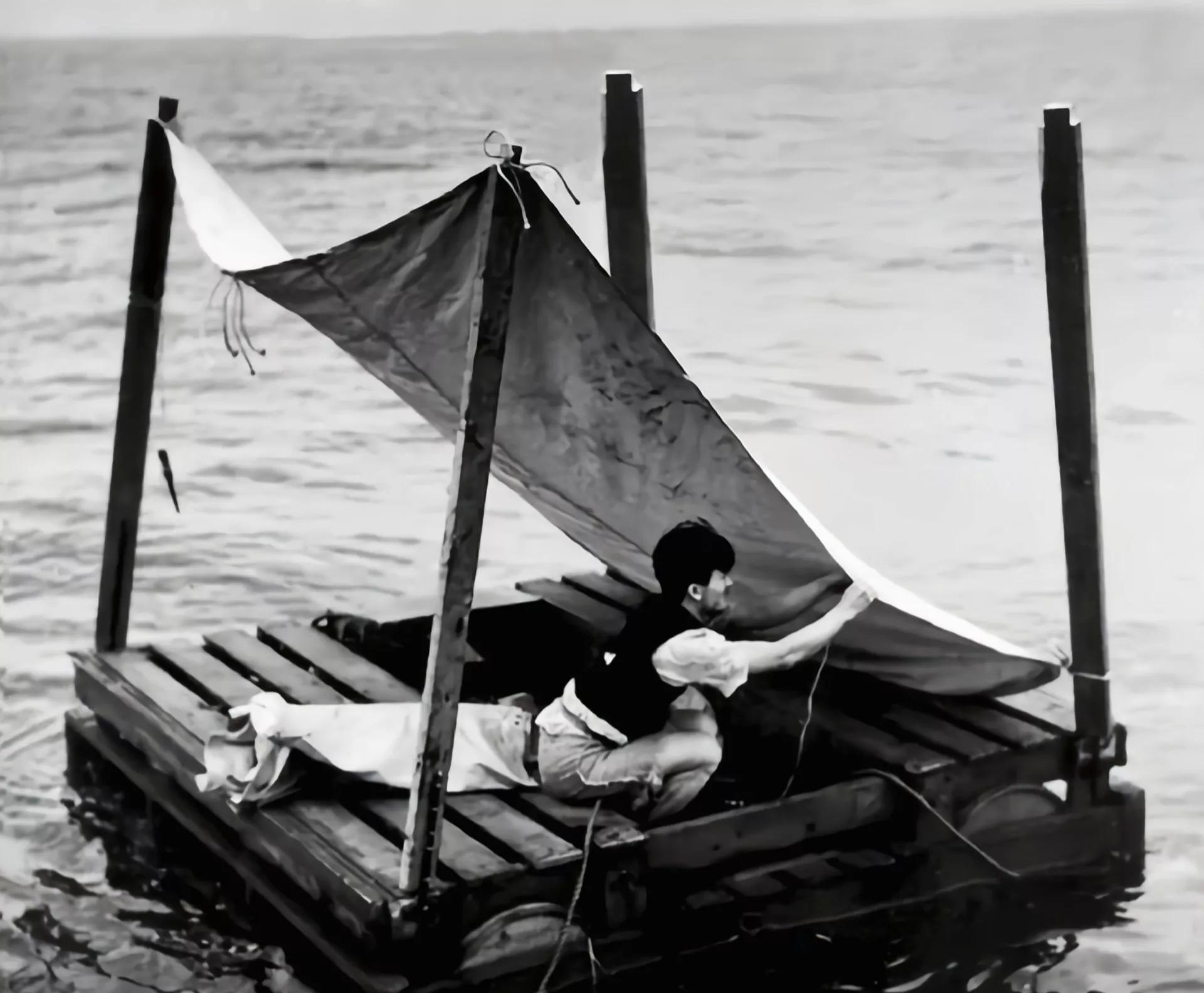 小伙落入海洋喝鸟血支撑133天,中国小伙海上漂流133天喝鸟血为生