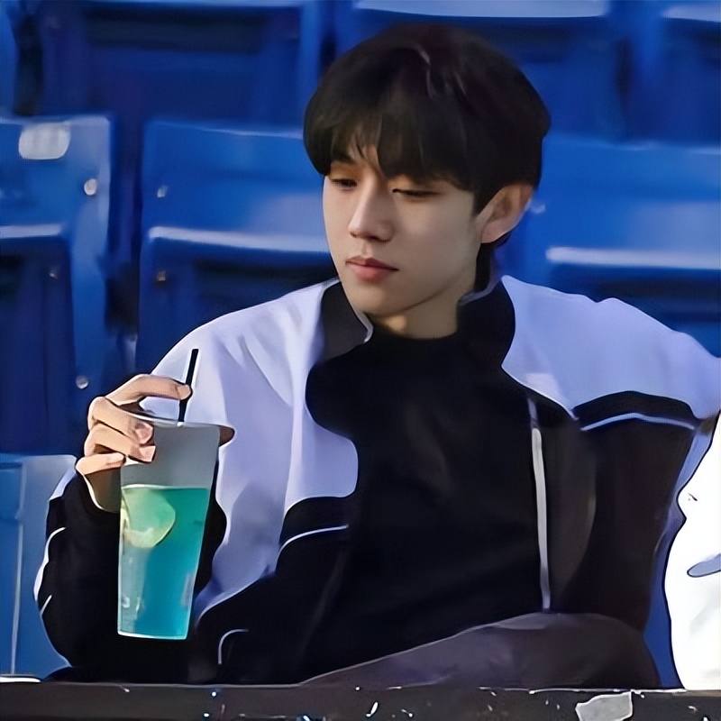 氛围感情侣头像海边双人,情侣微信头像一男一女唯美有意境