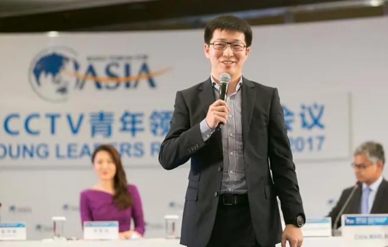 3年烧光150亿，27岁当老赖，北大学霸、资本宠儿的他跑得掉吗？