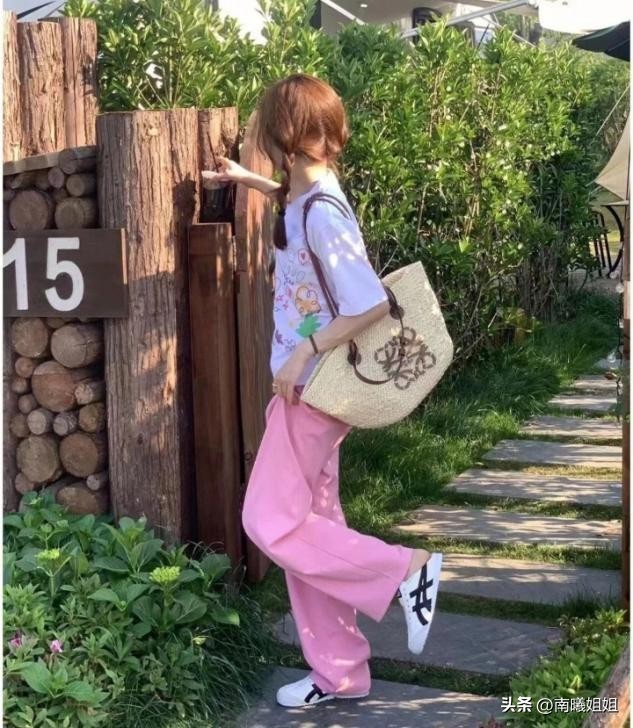 懒人鞋慵懒风搭配,夏季百搭潮流懒人鞋