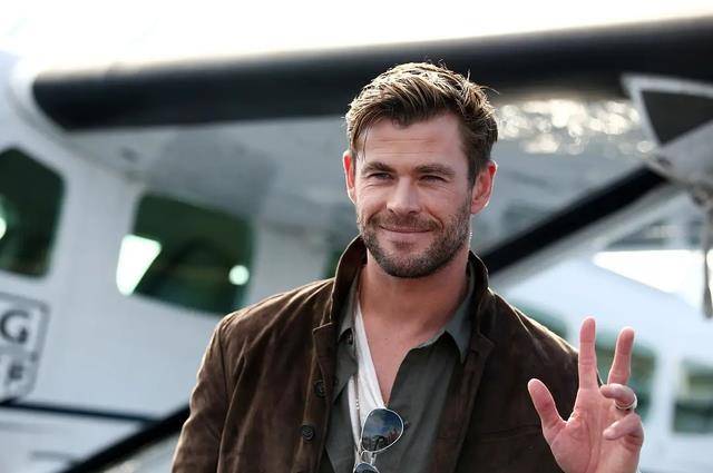 交往1242名中国女友，老外梅纳德卖视频照片，传授泡中国女孩经验