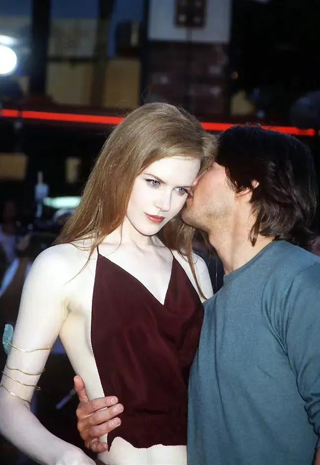 小李子和詹妮弗康纳利采访,詹妮弗康纳利年前照片