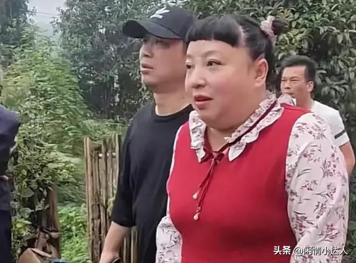 一个胖的喜剧演员,喜剧演员何晶晶