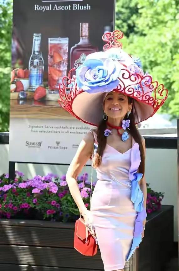 英国皇家赛马会衣服帽子,英国赛马帽子