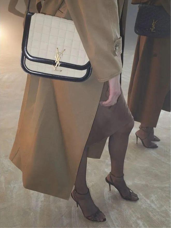 腋下包轻奢小众高级感百搭黑色,小巧精致腋下包种草