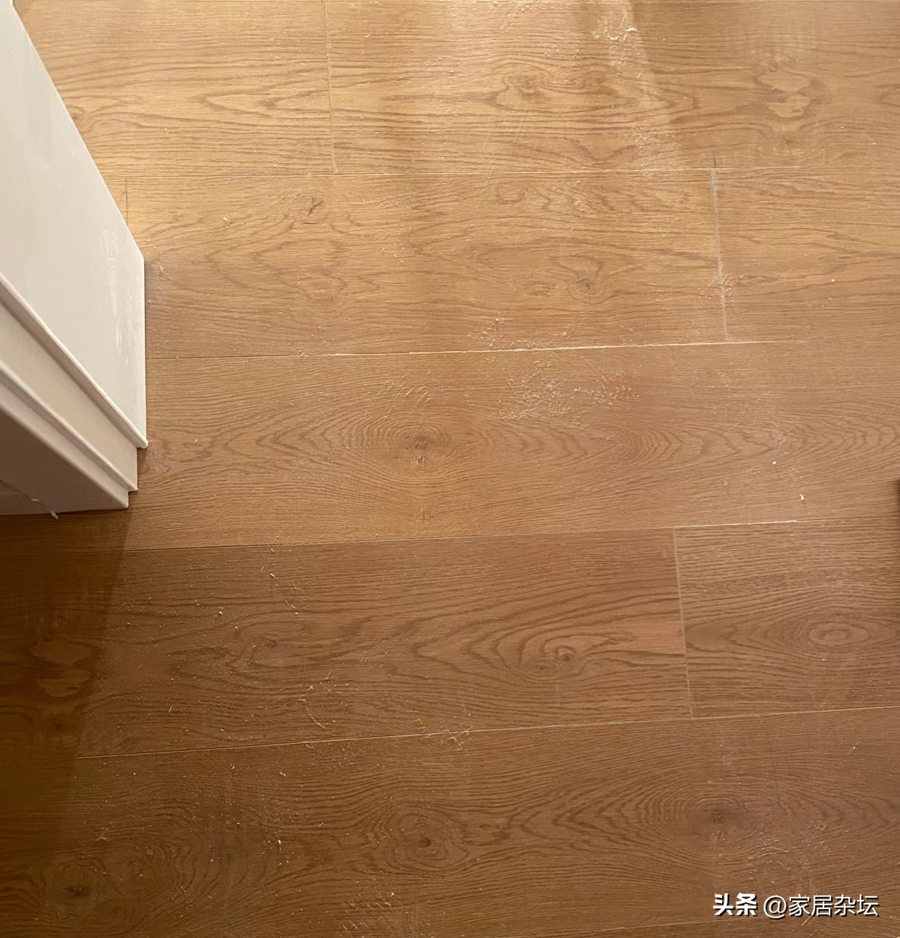 厨房间铺了木地板后悔了,全屋木地板通铺后悔了