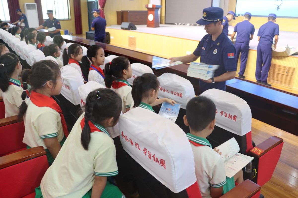 荆州电视台开学第一课直播,开学第一天教师互动