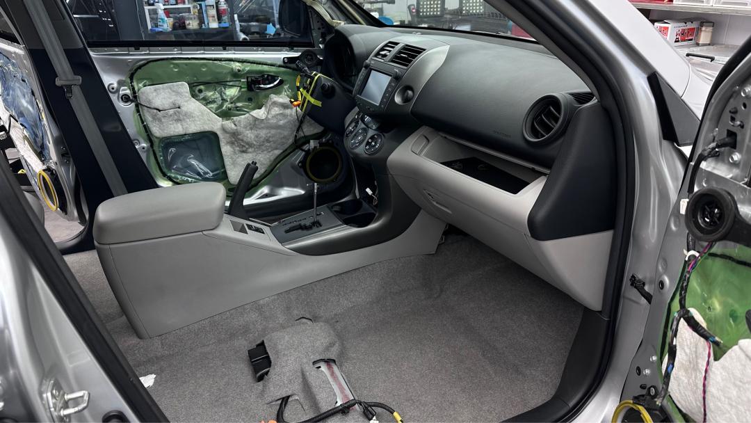 rav4旧款车怎么样,老款rav4翻修