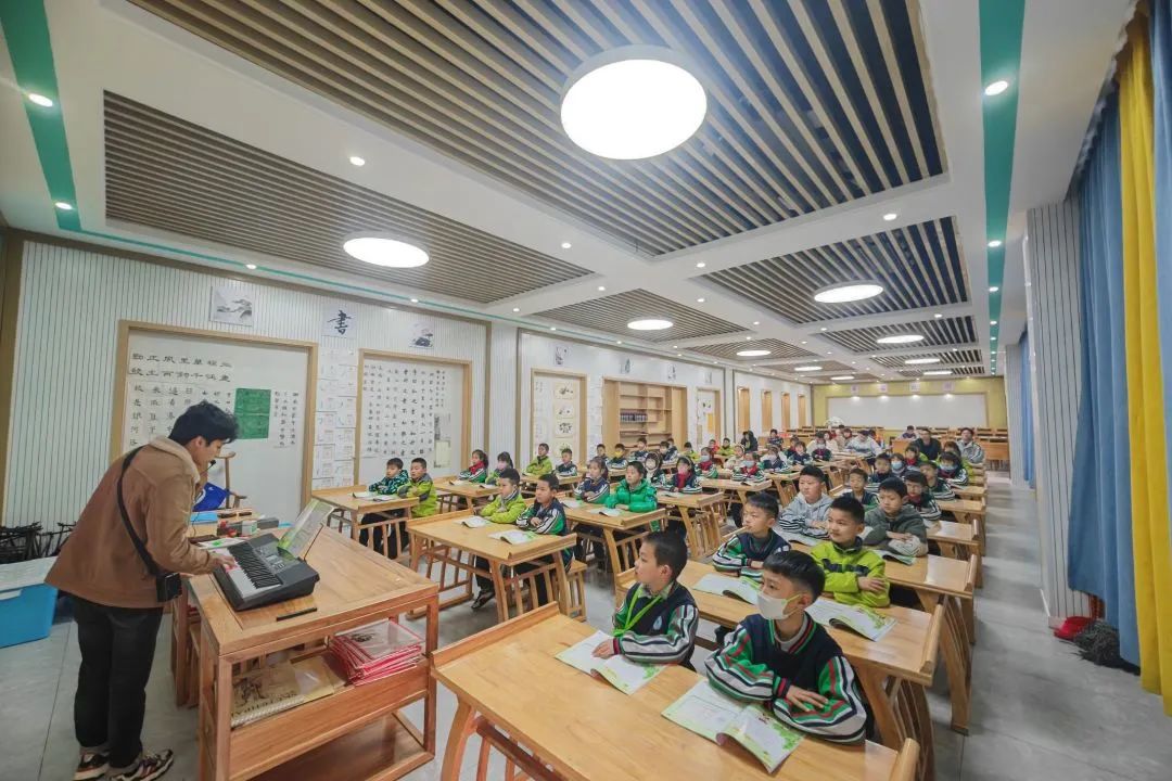 鹭栖湖学校六一节目,鹭栖湖学校运动会