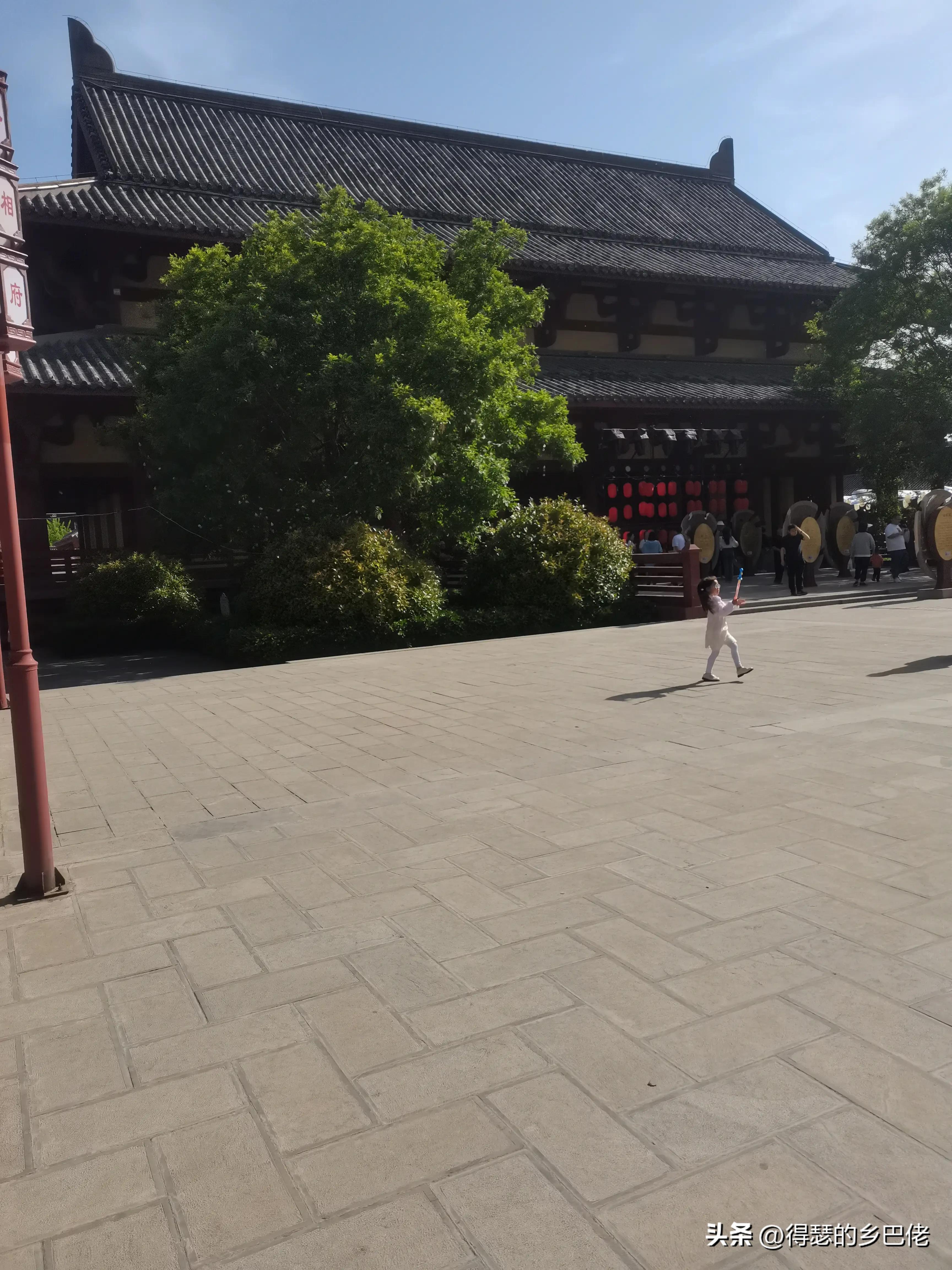 五一期间,购物超市成为打卡景点,除了胖东来,还有那一家??